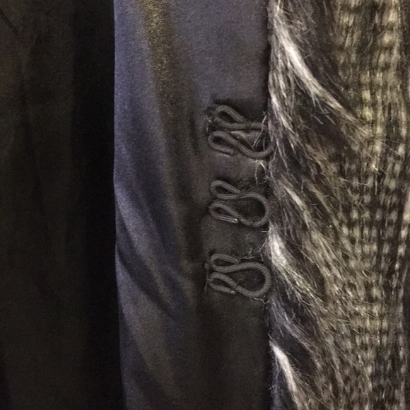 rxb Faux Peacock Feather Vest - Picture 4 of 8